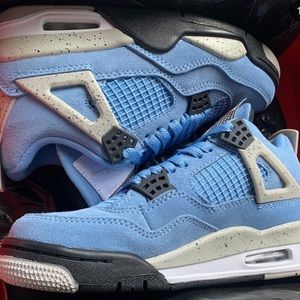 Jordan 4’s Unc